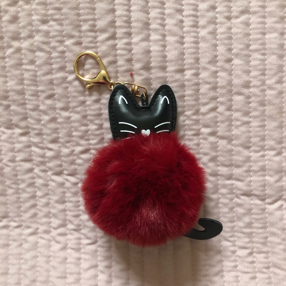 Brand new ball keychain❤️